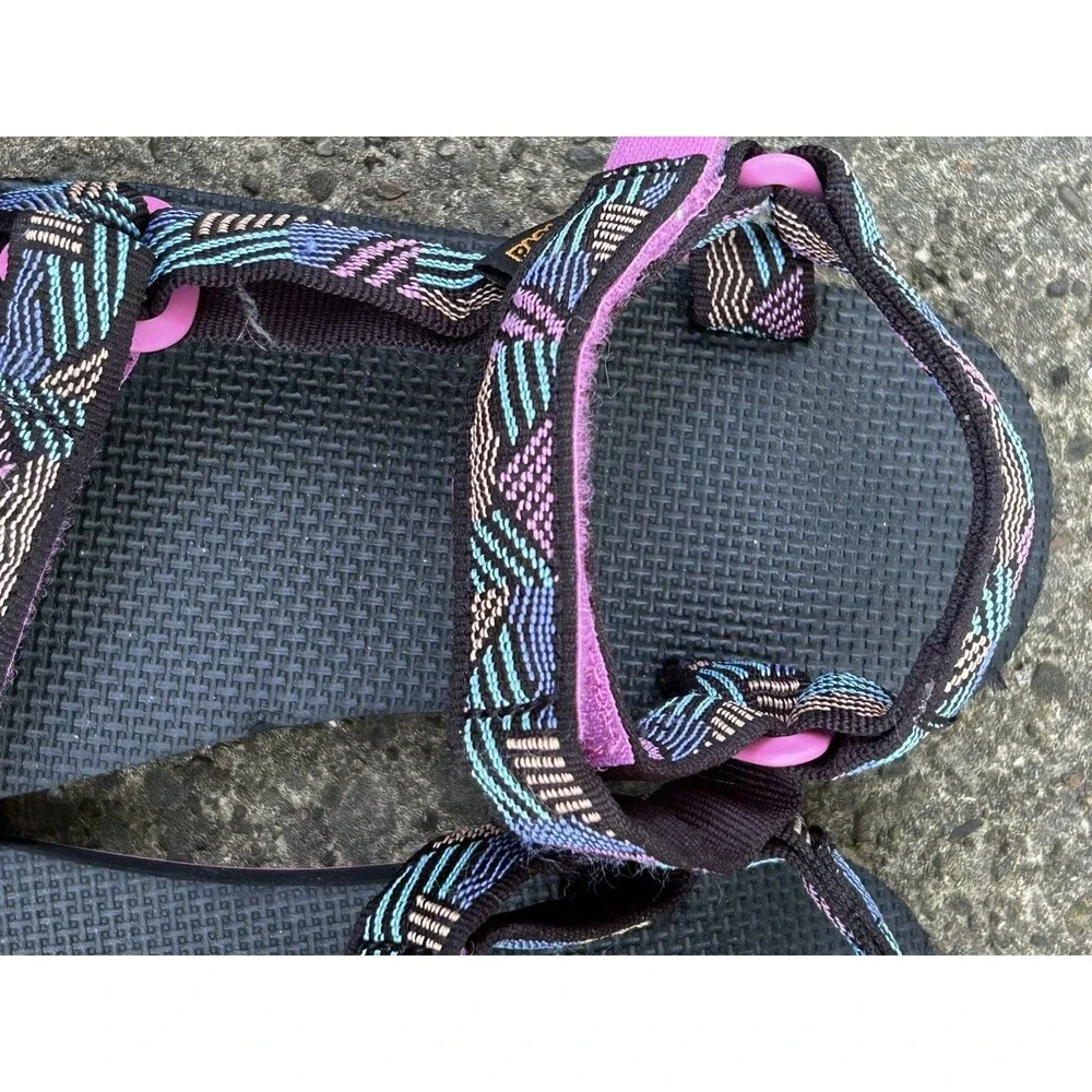 Teva Kid's Original Universal Sandals Size 4 Boomerang Pink Lemonade Print Water